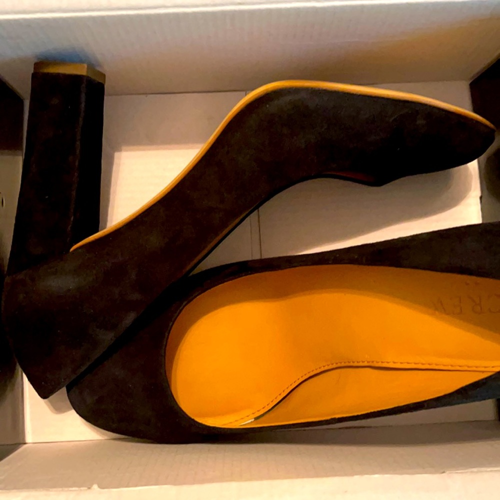 J Crew block heel sz9 Olive Suede Pump (offers welcome) make an offer